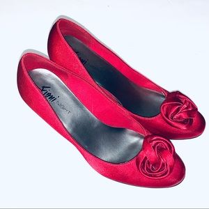 FIONI Night Satin Rosette Stiletto Pumps